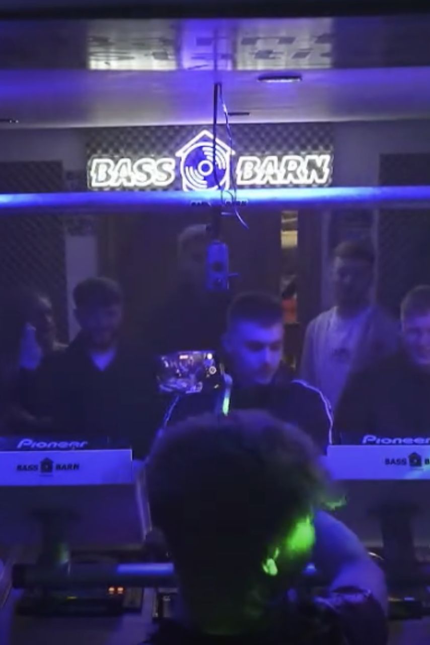 Dj Bassbarn Arist